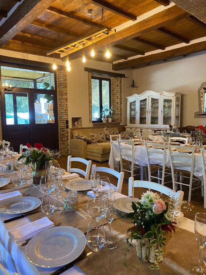 Vila Societa Agricola F.Lli Angelucci Cannara Exteriér fotografie