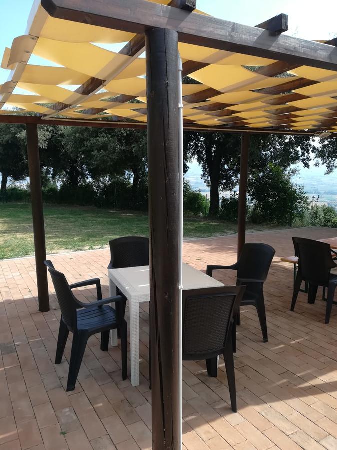 Vila Societa Agricola F.Lli Angelucci Cannara Exteriér fotografie
